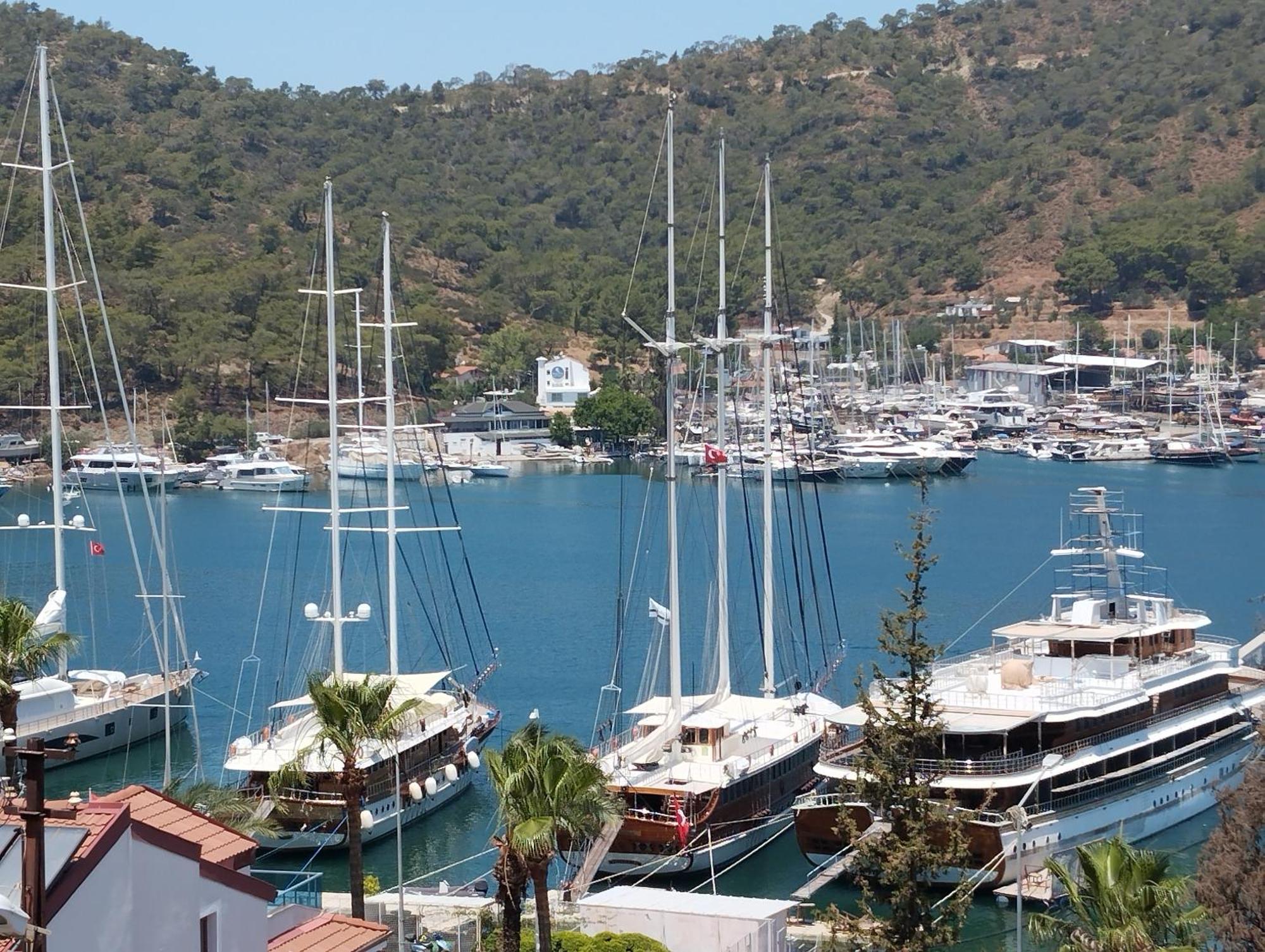 Duygu Apart Spellbinding Sea Views Fethiye Rom bilde